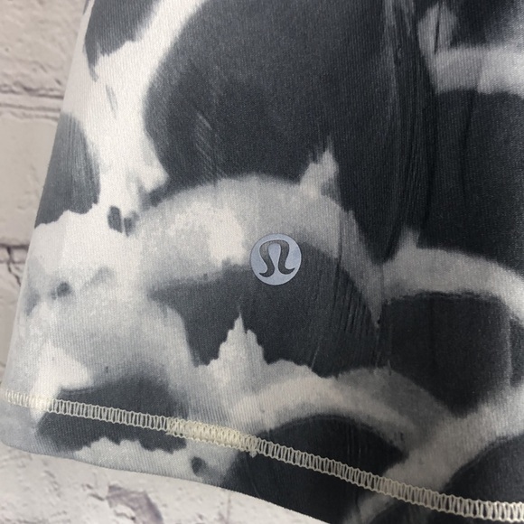 Lululemon top - Picture 3 of 8